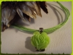 Collier pendentif fleur vert anis cordons de coton 