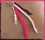 Bijou de sac porte clés pour petit coeur perles roses & macramé 