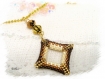 Collier pendentif en perles de verre tissées beige doré* co617 