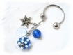 Porte clés bleu en perles de verre 