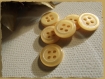8 boutons jaune * 11 mm 4 trous 1,1 cm yellow button mercerie 