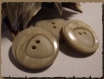3 boutons beige mat et brillant * 23 mm 2 trous * brown button * 2,3 cm 