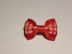 Barrette métal 5 cm avec petit noeud papillon en tissu satin rouge et vichy rouge et blanc 