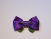 Broche avec petit noeud papillon ruban satin violet et kaki 