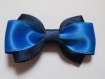 Barrette métal 5 cm avec petit noeud papillon en tissu satin bleu marine et bleu roy 