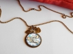 Long collier fantaisie - son pendentif cabochon ' fleur bleue ' 