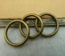 15 g , des bronzes antiques , diamètre 16mm , anneau simple joint torique 