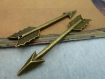 10 breloques , 11mm * 65mm , bronze, flèches , c2322 
