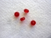 Lot de 4 perles acrylique rouge. 