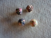 Lot de 4 petite perles différente en tissu fleurie. 
