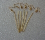6 tiges métal de couleur dorée avec 6 supports crochets de 1.5 cm. 