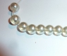 Belle perle ronde de 8 mm en nacre transparente couleur écru 