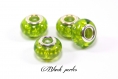 Perle style pandora avec petits losanges, en acrylique, verte claire - a15 