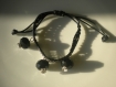 Bracelet en cordon ciré noir, perles noires facettées et rondelles 