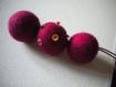 Collier perles rondes en feutrine fuchsia et rose