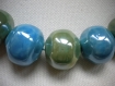 Collier perles céramiques vertes et bleues