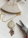 Les kits de sophie - collier chaîne métal doré son pendentif fausse montre 