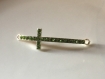 Croix incurvée spécial bracelet cabochons cristal vert x1 exemplaire 