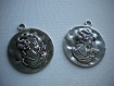 Lot de deux pendentifs en métal lady à la rose 38 mm avec piquot 