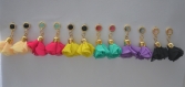 Boucles d'oreille colorées " floresie " pompons tissu, verre, laiton et plaqué or 