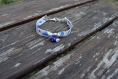 Bracelet liberty fleuri " bleuet " composé de clochettes en verre tchèque 