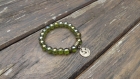 Bracelet " ima " ton vert, verre et laiton 