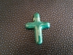 Pendentif croix bleu vert en céramique 37mm x 29mm 