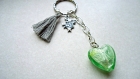 Porte clefs "coeur vert anis" - idée cadeau saint valentin- 