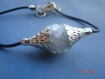 1 bracelet métal argenté perle à shamballa et cordon noir fermoir coeur mousqueton simple montage 