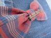 1 noeud papillon en tissu vintage écossais rouge fané monté en broche 10cm x 5cm 