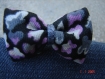 Bague noeud papillon en tissu jersey fleuri faite main 4,5cmx3cm noir gris mauve et blanc 