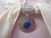 Bijou de foulard estampe et demie perle bleue 