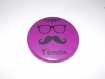 1 magnet taille 58 mm super témoin,mariage,moustache lunette violet 