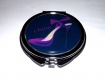 Miroir de poche refermable , cabochon resine avec prenom au choix , chaussures fuchsia 