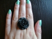 Bague grande rose noire