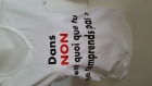 Tee-shirt humoristique col v imprimé "dans non c'est quoi que tu ne comprends pas ?" 