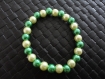 Bracelet perles nacrées vert foncé et vert clair