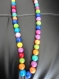 Sautoir perles multicolores en plastique 