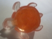 Tortue en rÉsine incrustée d'une fleur orange en 3d & des paillettes oranges 