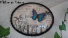 Cadre ovale ancien bombé relooké papillon sticker 3d et dentelle / port gratuit 