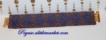 Bracelet manchette tissage peyote en perles de rocaille motif géométrique 