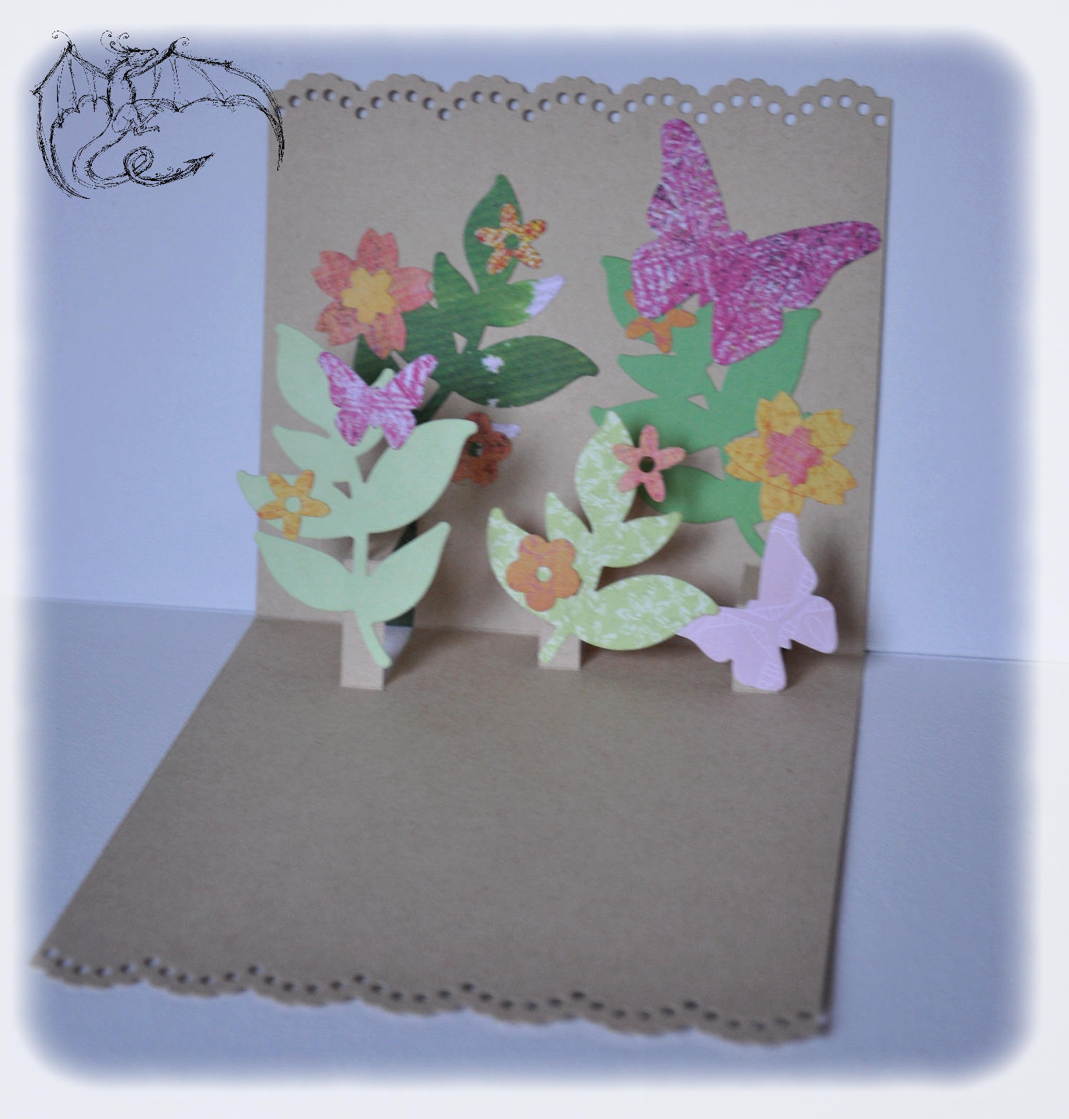 Carte pop-up papillons et fleurs - Carte pop-up papillon 3D