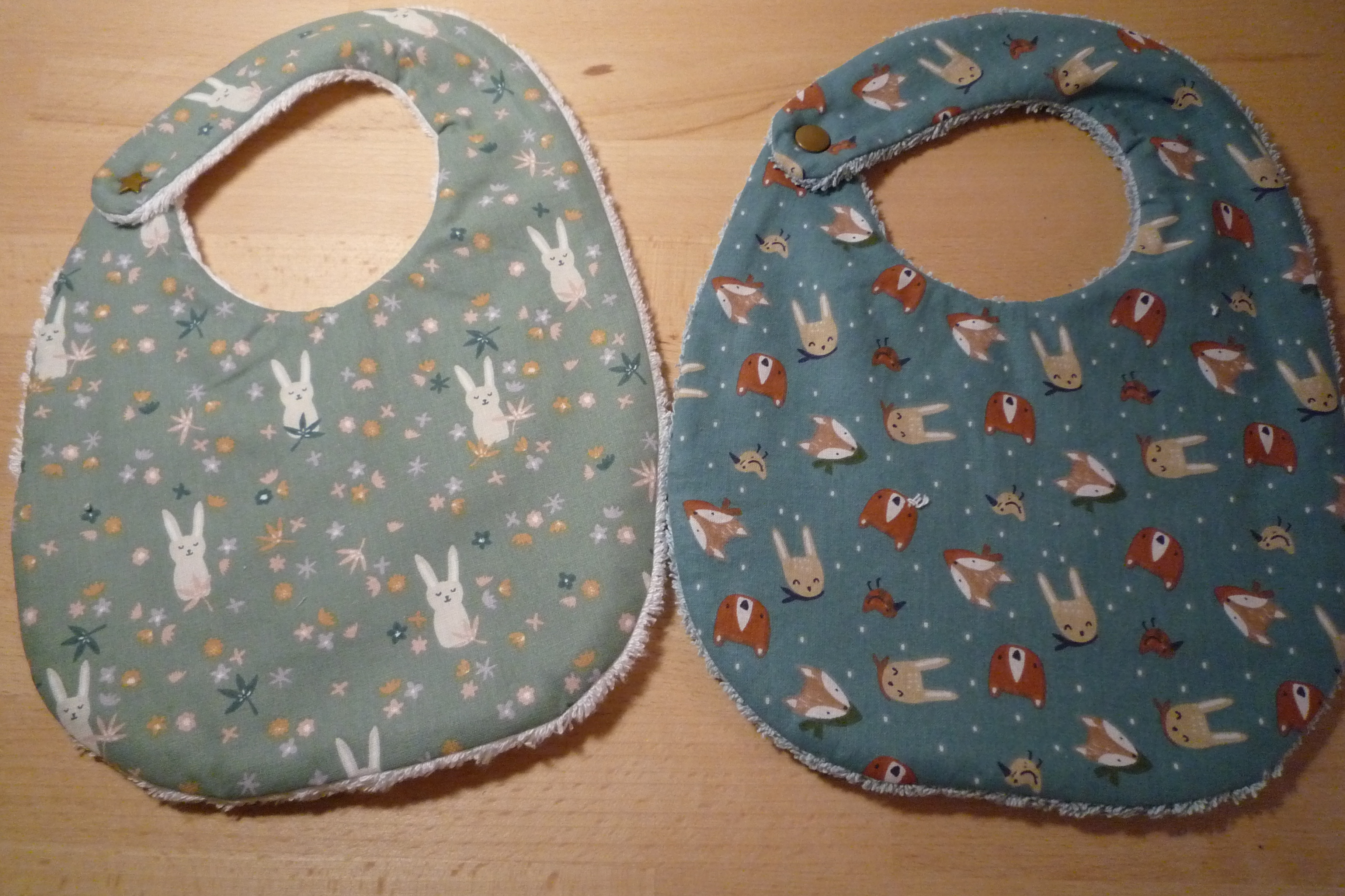 Bavoir Bebe Fermeture A Bouton Pression Accessoires Bebe Par Bambin Et Ribambelle21