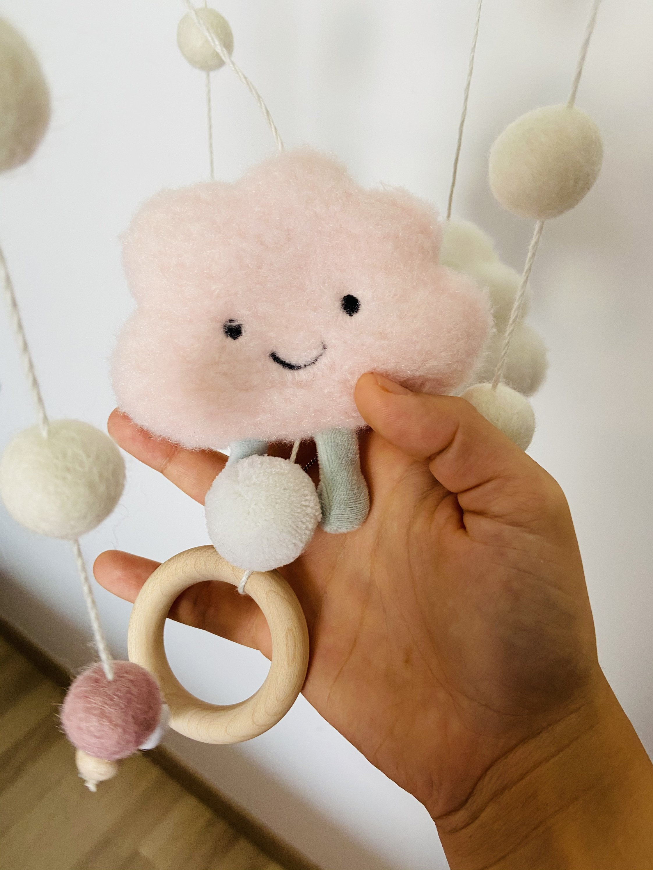 Mobile Pour Bebe Nuages Montessori Suspension D Eveil Bebe Mobile En Bois Mobile Ecologique Mobile Pour Bebe Fille Par Ecoboutiquefrance