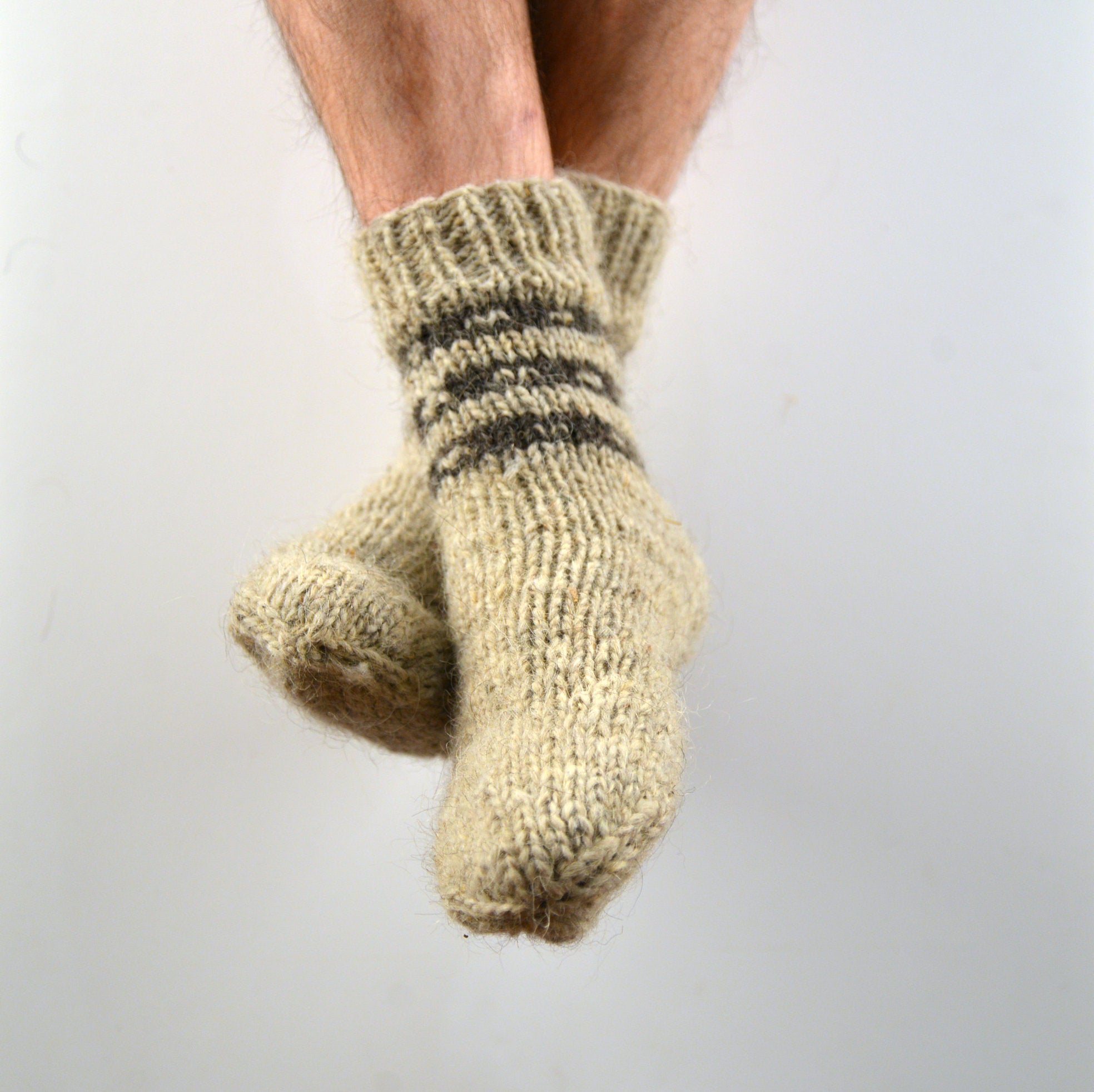 Chaussettes tricotées à la main 100% laine naturelle pour homme taille  40-42 : accessoires-chauss-tes-bas par chaussettes-ulaine