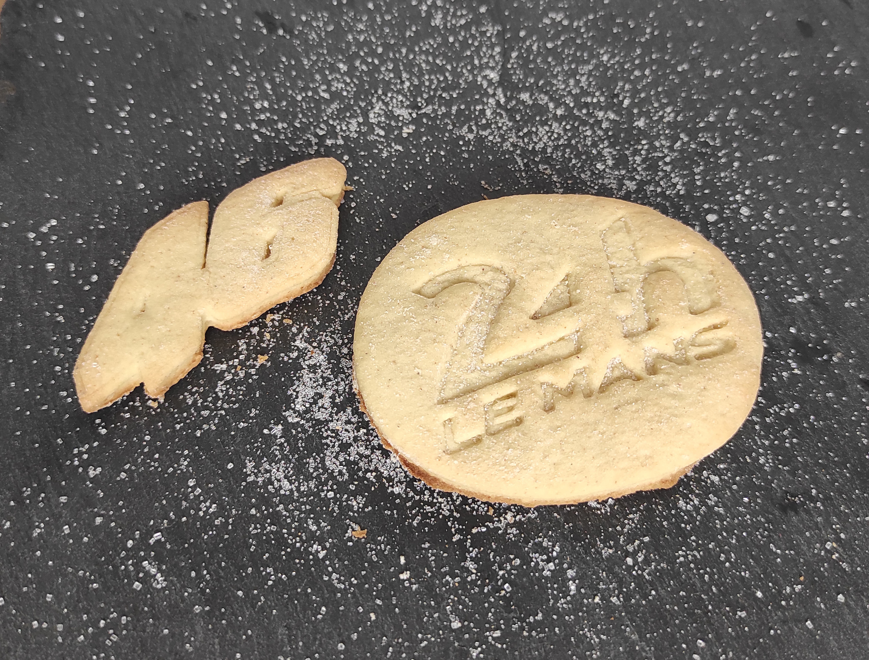 Emporte Pieces Moto Course De Moto 46 Valentino Rossi Coupe Biscuit Moto Cutter Cookie Decoration Gateaux Par Petit Biscuiit