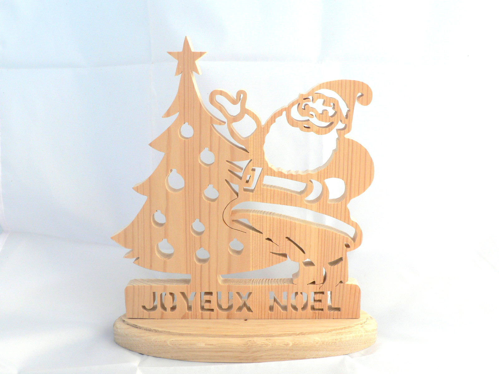Décoration noël en bois découpé père noël et sapin joyeux noël . par