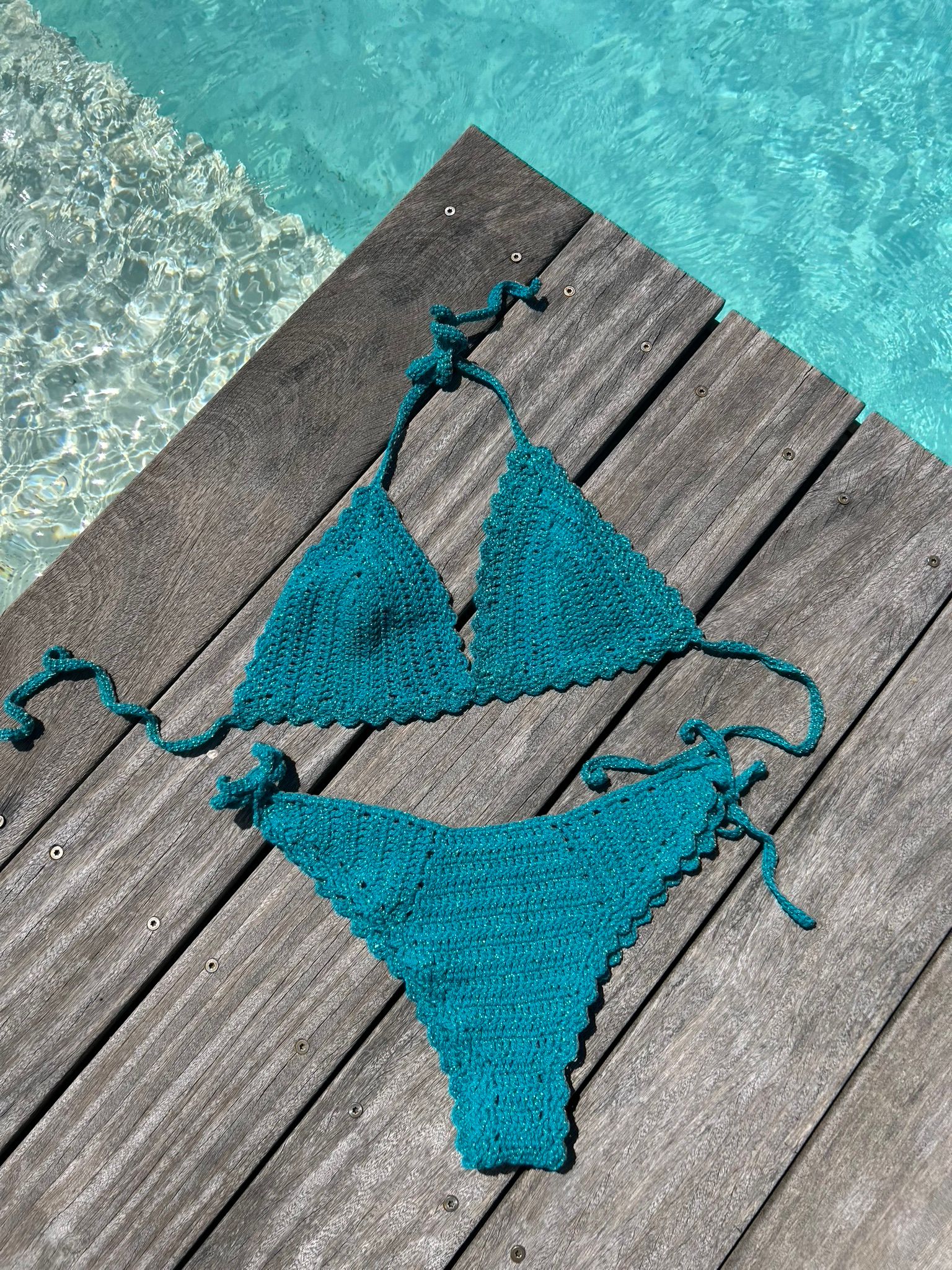 Maillot de bain bleu turquoise paillete accessoires femme par malla bags