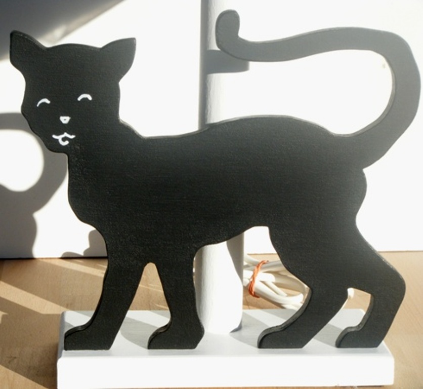 Lampe Avec Un Chat Noir Decoupe Animaux Par Jjetmj Lampe Avec Un Chat Noir Decoupe Animaux Par Jjetmj