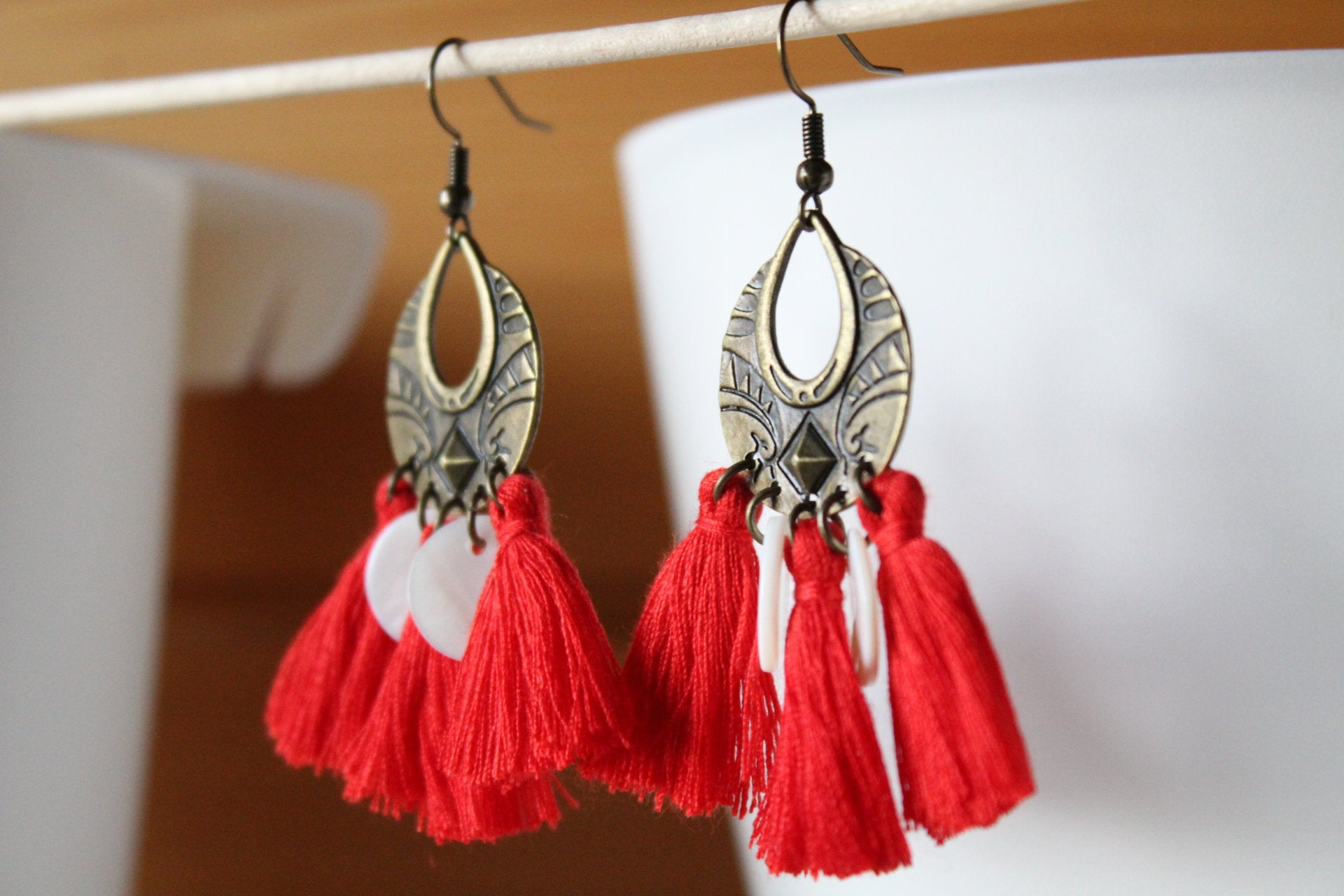 Boucles d'oreilles pompon rouge - Original Ethnik